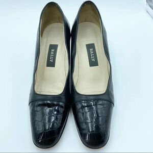 Vintage Bally Mariner Croc Embossed Heel